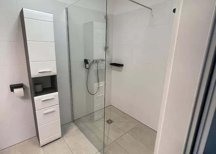 Luxusapartment Mit 40 Qm Terrasse, E-parkplatz Und Parkplatz * Graz