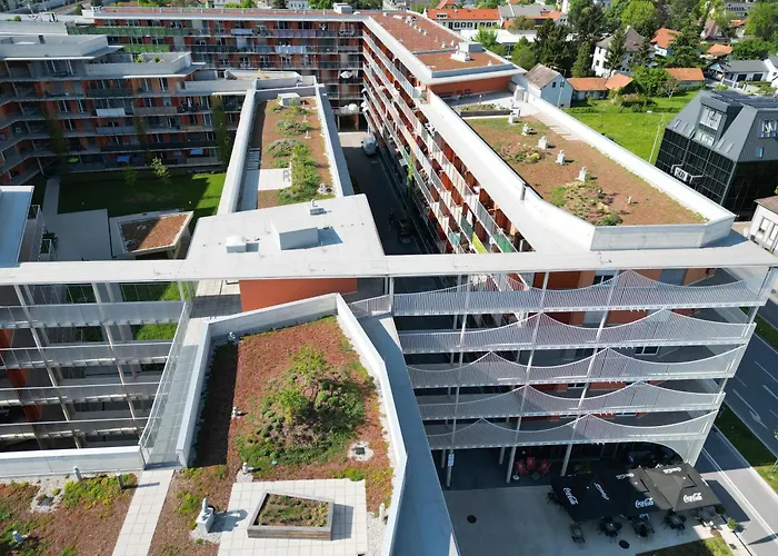 Luxusapartment Mit 40 Qm Terrasse, E-parkplatz Und Parkplatz Graz